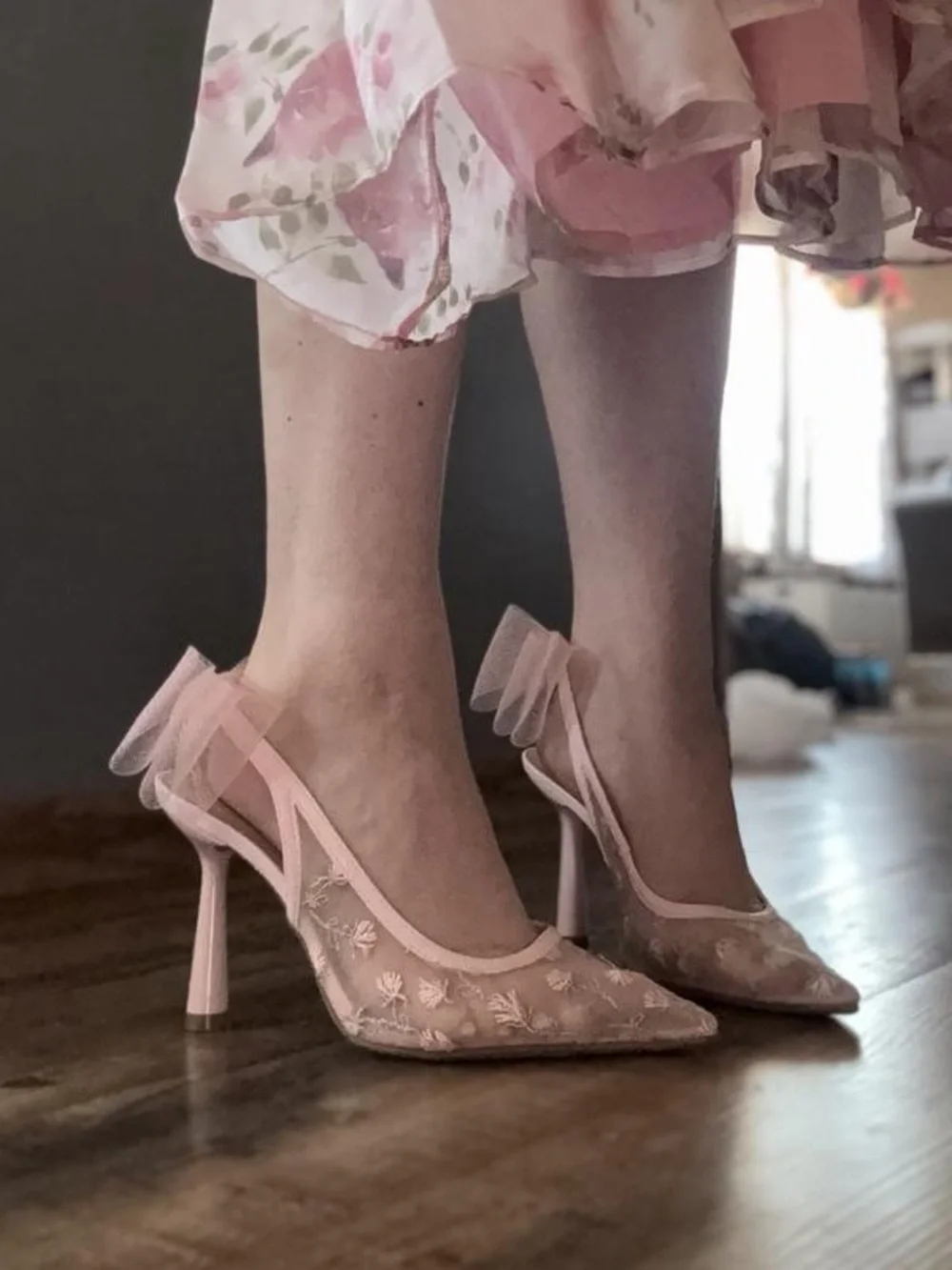 Wild Pair Pink Mesh Embroidered Floral Tulle Bow Stiletto Heels Size 9M #017